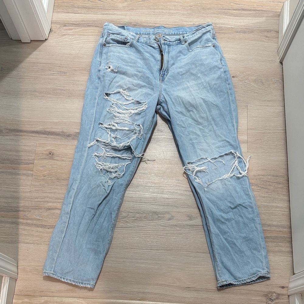 American Eagle Outfitters Light Blue Ripped Straight Leg Jeans